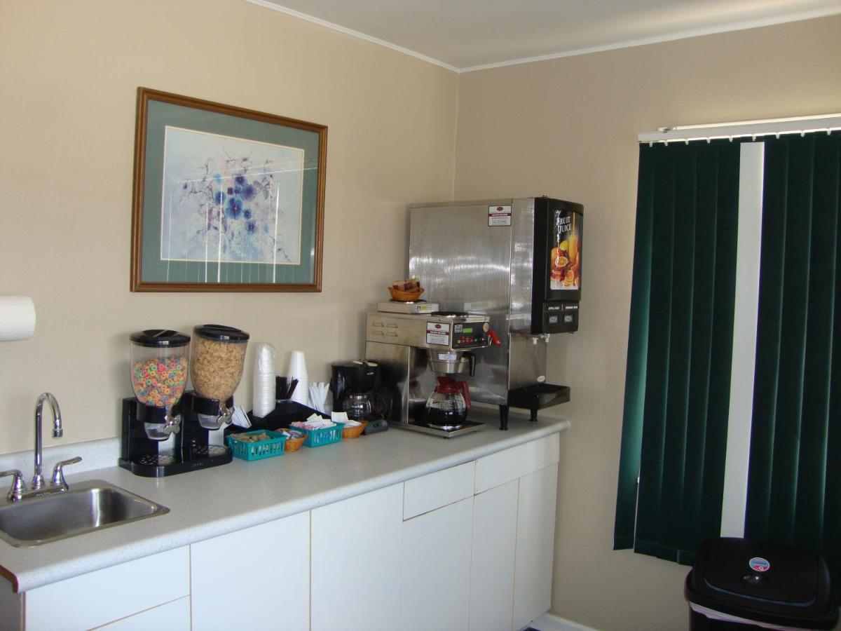 Brooks Motel Norton Εξωτερικό φωτογραφία